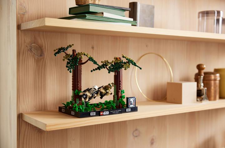 Image du produit LEGO Poursuite sur Endor - Diorama (75353, LEGO Star Wars)