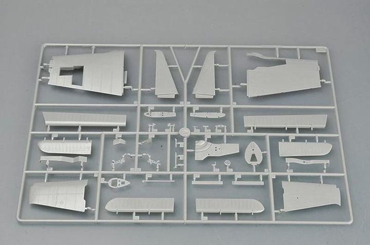 Actual product image Trumpeter F8F-1 Bearcat