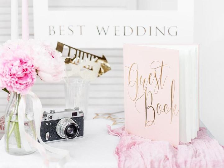 Actual product image Partydeco Guest Book Guest Book 20 x 24.5 cm, White/Gold (20 x 24.5 cm)