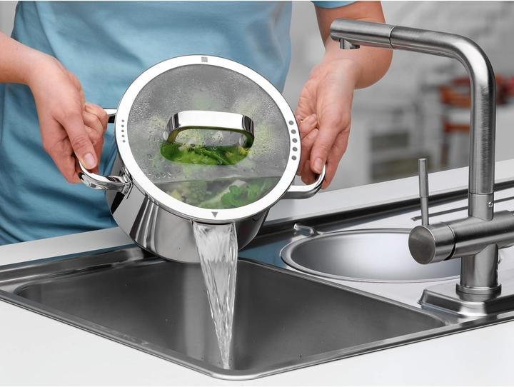 Actual product image WMF Kochtopf Bratentopf Induktion 16cm Glasdeckel 1,4l Function4 Edelstahl (16 cm, Casserole + Stewpot, Pot, Stainless steel)