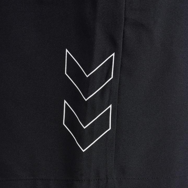 Actual product image hummel hmlTE BASE WOVEN SHORTS (S)