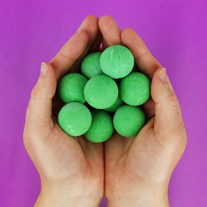 Actual product image Gift Republic Zombie Brains - bath bombs (Bath bombs)