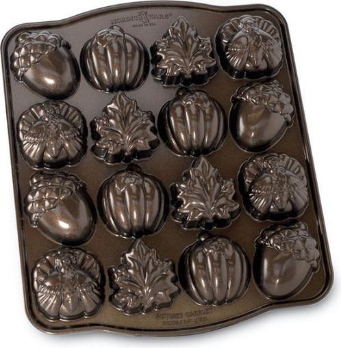 Image du produit Nordic Ware Autumn Cakelet Pan