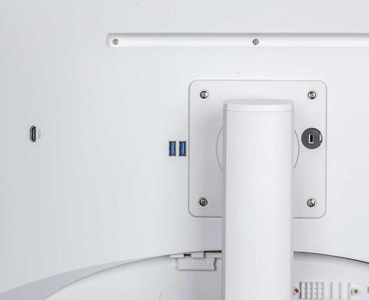 Produktbild Bluechip BUSINESSline AIO2352ct white (250 GB, 16 GB, Intel Core i5-1235U)