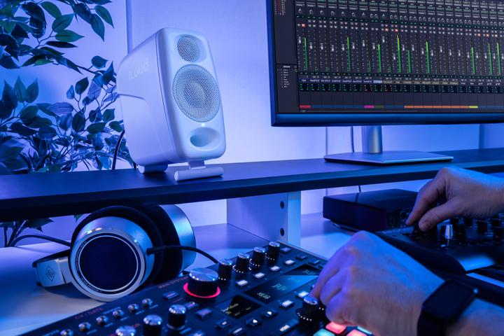 Produktbild IK Multimedia iLoud Micro Monitor Pro Single (Aktiv, 1 Stk., 1x 50 W)
