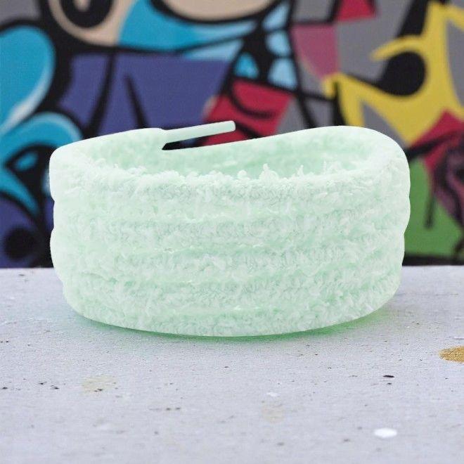 Actual product image LaceGodZ Teddy Touch Collection Plüsch Schnürsenkel (120 cm)