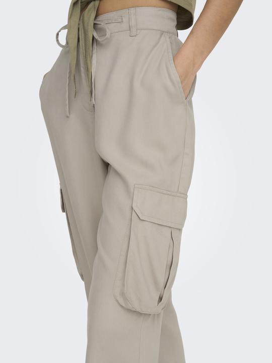 Image du produit Only Coupe cargo Taille moyenne Poignets ajustés Pantalon de formation Cargo (M)