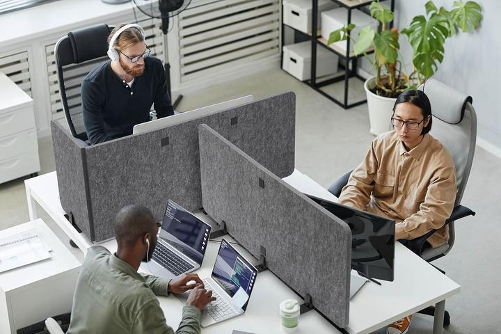 Produktbild Durable Tischtrennwand faltbar 1.20m PET-Filz/50cm Sichtschutzhöhe (120 x 50 cm)