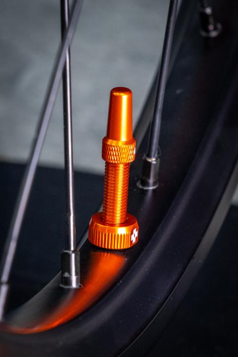 Actual product image Muc-Off V2 Tubeless Ventil Kit 60mm