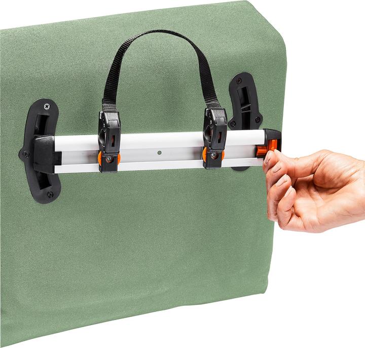 Actual product image Vaude Augsburg IV (14 l, Luggage carrier bag)