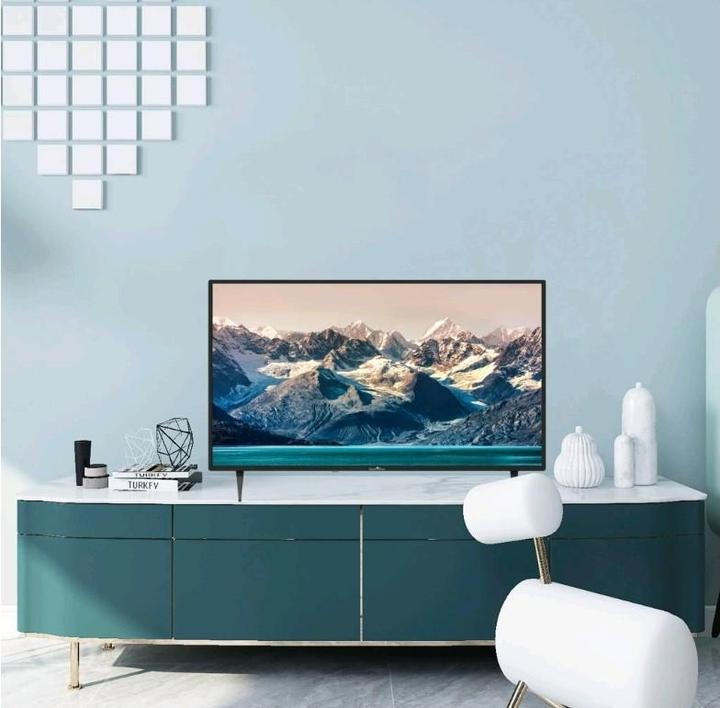 Actual product image SMART Technologies TV 40" SMARTECH FHD BONUS TV T2/C2S2 VGA HDMI (40", HN1, LED, Full HD, 2022)
