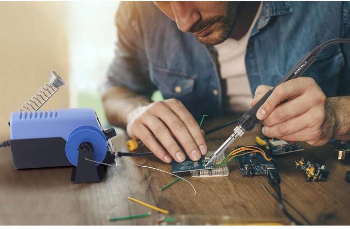 Actual product image Basetech Soldering station