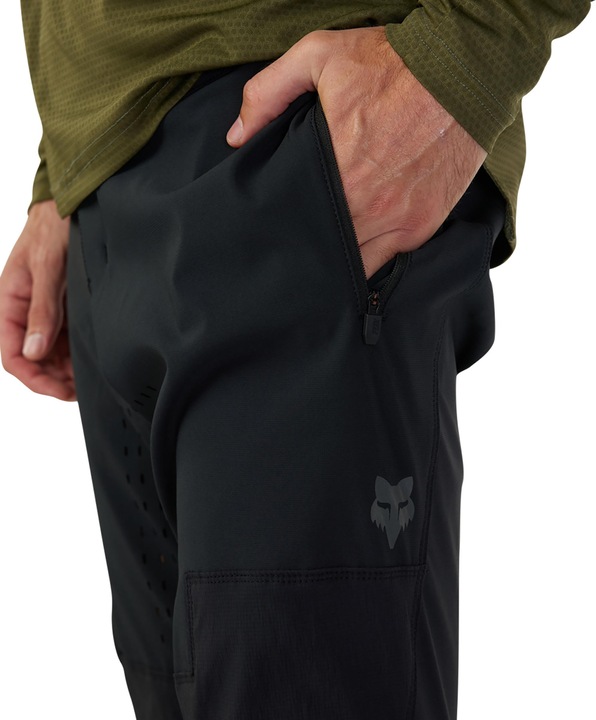 Produktbild Fox PANT 23 DEFEND BLK 36 (36, XL)