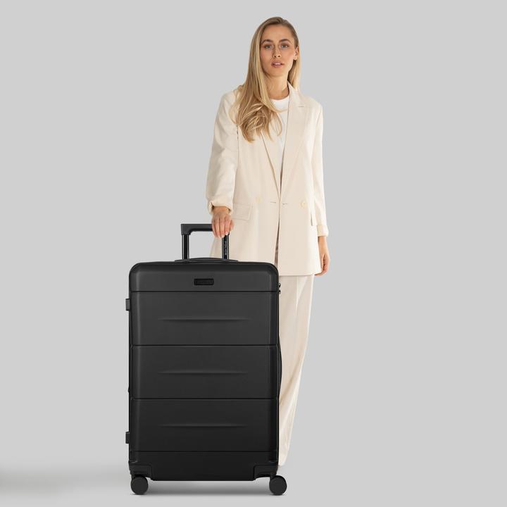 Actual product image Police 4 Rollen Trolley 74 cm mit Dehnfalte (96 l)