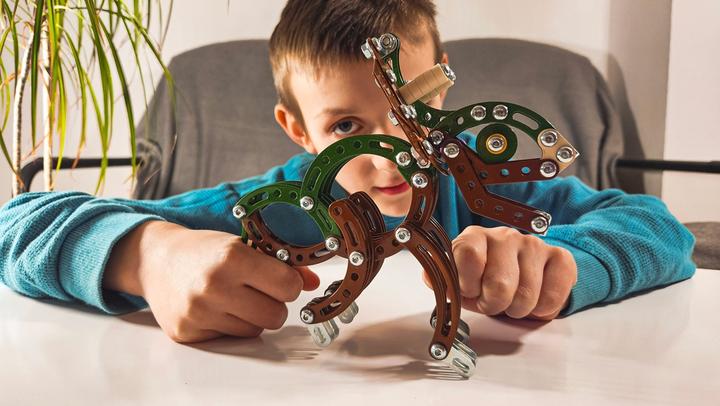 Immagine prodotto Alexander Constructor Dino Triceratops