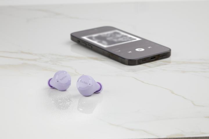 Produktbild Belkin wireless soundform bolt tws hellviolett (Keine Geräuschunterdrückung, 28 h, Kabellos)