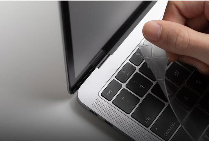 Actual product image Moshi ClearGuard Air 13 Keyboard Protector for MacBook Air 13 (Thunderbolt 3/USB-C, EU)