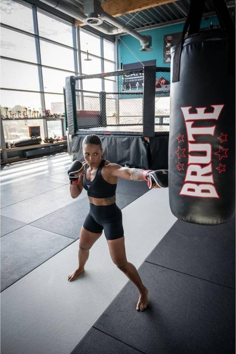 Immagine prodotto Brute Boxsack (92 cm, 23 kg)