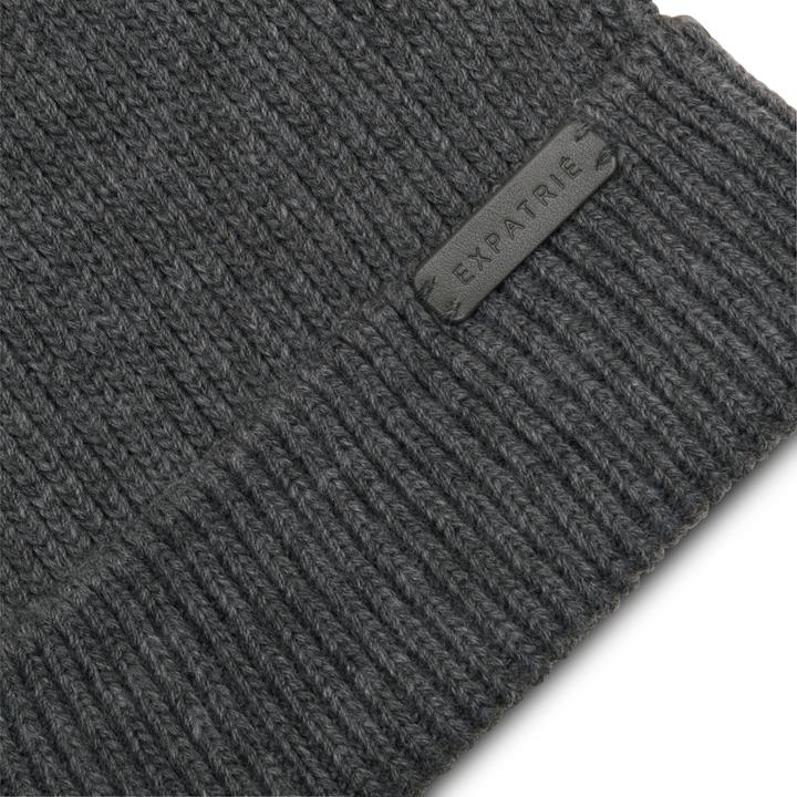 Actual product image Expatrié Luna knitted hat (One size)