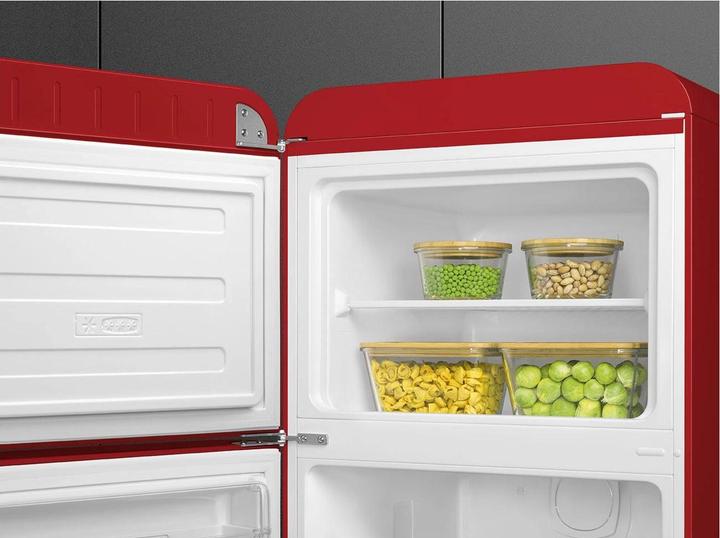 Actual product image Smeg Retro Style FAB30LRD5 Free-standing fridge/freezer combination (294 l)