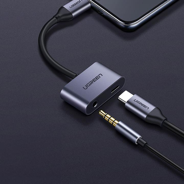Produktbild Ugreen USB-C zu 3.5mm Audio + USB-C Buchse Adapter (USB Typ C, 3.5mm Buchse, USB Typ C)