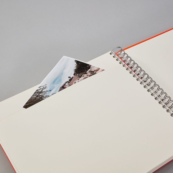 Produktbild Semikolon Fotoalbum Maxi Mucho Bordeaux, Cremefarbige Seiten (10 x 15 cm, 9 x 13 cm)