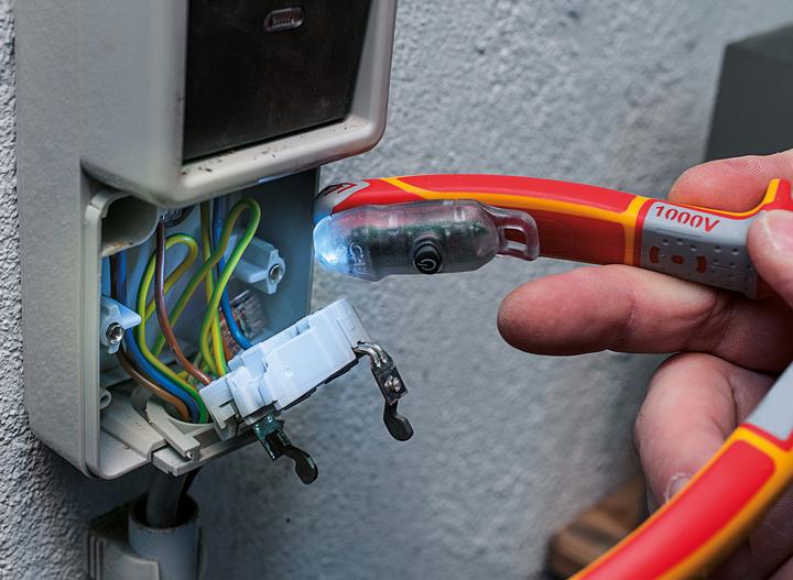 Produktbild NWS Spannungsprüfer (CAT III 300V)