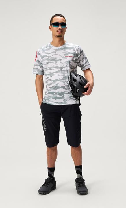 Actual product image Endura Mountain Camo LTD (L)