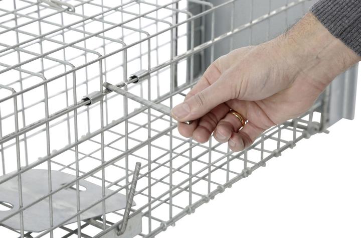 Actual product image Kerbl 299469 Alive Predator Super Box Trap, 105cm L x 26cm W x 26cm H