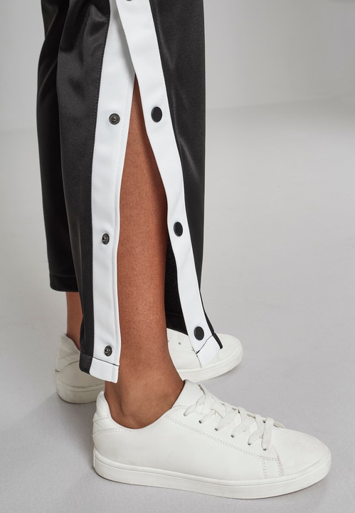 Immagine prodotto Urban Classics Pantaloni da ginnastica con bottone da donna (M)