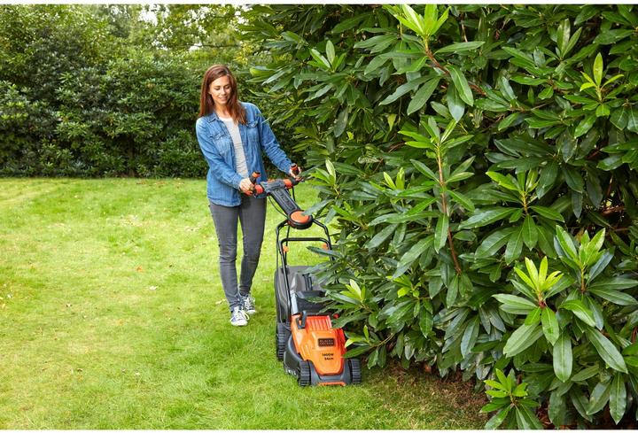 Actual product image Black & Decker EasySteer BEMW461ES (Electrical connection)