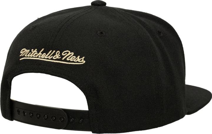 Actual product image Mitchell & Ness Snapback Cap - Cream Script Chicago Bulls (One size)