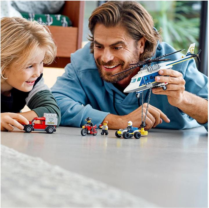 Productafbeelding LEGO Achtervolging met de politiehelikopter (60243, LEGO Stad)
