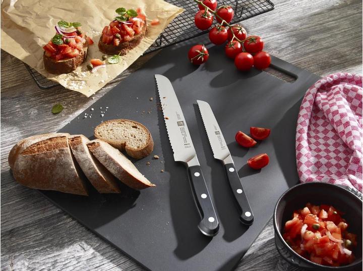 Actual product image Zwilling Pro (20 cm)
