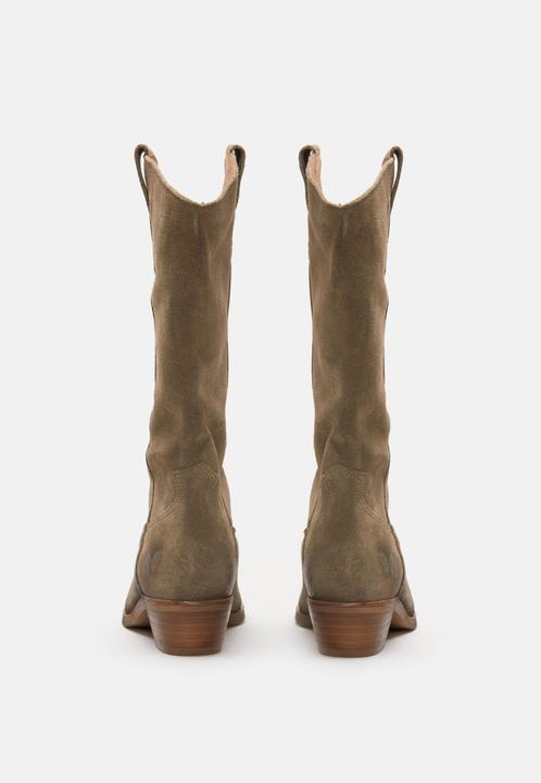 Produktbild Felmini GERBERA 7962 ist ein bemerkenswerter Cowboystiefel mit mittlerer Wade, der rustikalen Charme und raf (39)