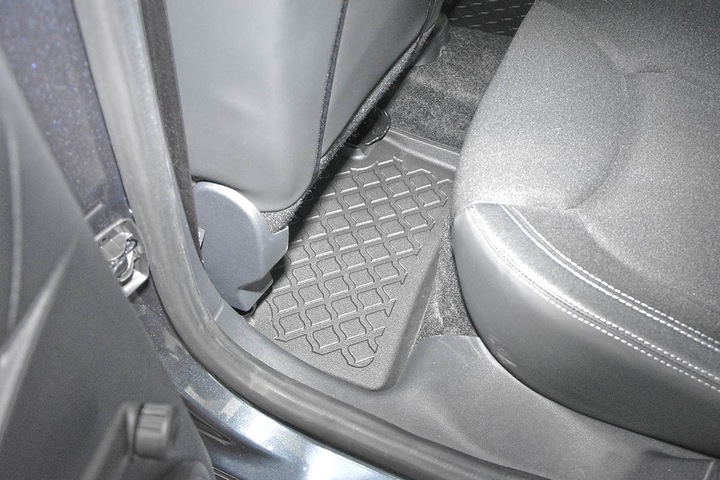 Produktbild Aristar Allwetter Fussmatten für Renault Clio + Grandtour ab 2012 bis 2021 (1 Set à 3 Fussmatten)