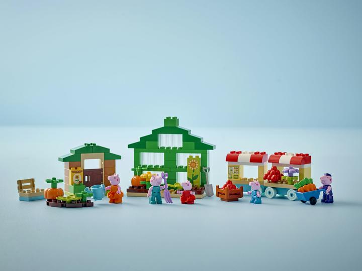 Actual product image LEGO PeppaPig Grandad's Garden&Greenhouse (10461)
