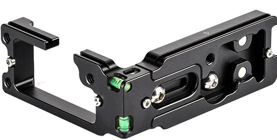 Actual product image Sunwayfoto L-Bracket for Canon R5/R6 PCL-R5 (L-rail)