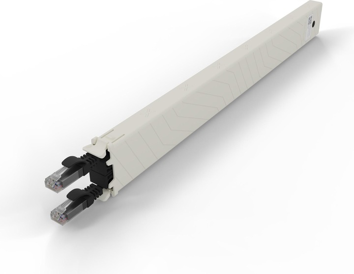 Actual product image PATCHBOX one / 8RU / Cat 6A, UTP, 0.8 m, violet (U/UTP, CAT6a, 0.80 m)