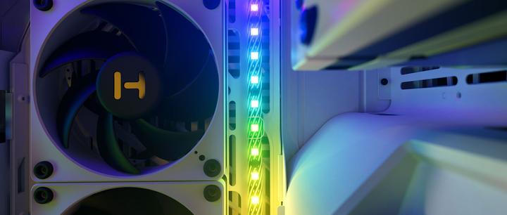 Immagine prodotto Hyte Strisce Luminose Ls10 RGB Blk 3pk (Blu, Verde, Rosso)
