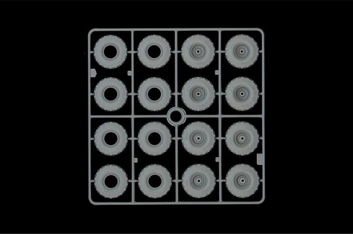 Produktbild Italeri M 985 HEMTT Gun Truck