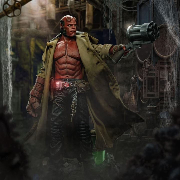 Actual product image Iron Studios Hellboy Deluxe Art Scale Statue 1/4 Hellboy cm
