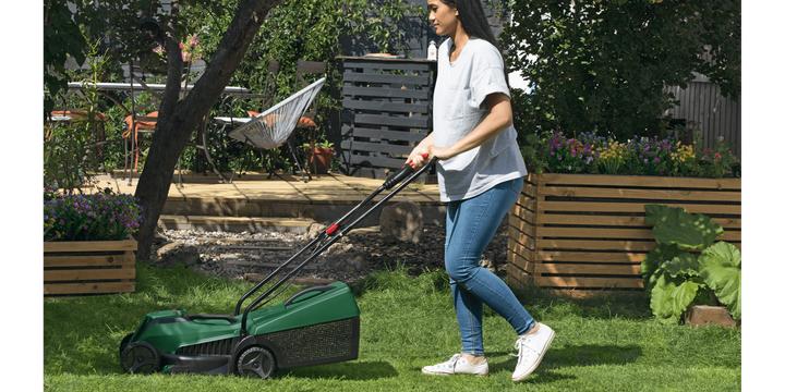 Actual product image Bosch Home & Garden EasyMower 18V-32-200 (1x4,0Ah) + EasyGrassCut 18V-26 (Baretool) (Rechargeable battery operated)