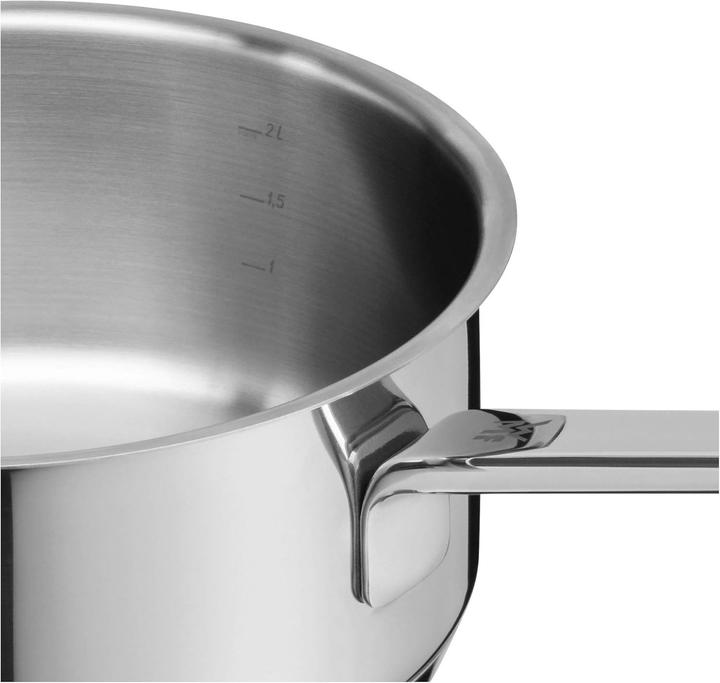 Produktbild WMF Compact Cuisine Stielkasserolle mit Deckel, 20 cm (Stielkasserolle, Edelstahl, 20 x 14 cm)