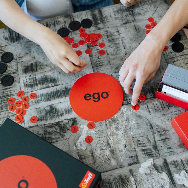 Actual product image Trefl Ego Game (English) (Lithuanian, 2 - 6 Players)