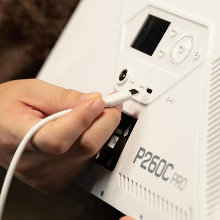 Actual product image Godox P260C Pro (Surface luminaire, Video light)