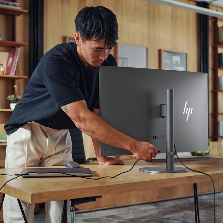 Produktbild HP OmniStudio X AiO 32-c0077ng (Intel Core Ultra 7 155H, 32 GB, 2000 GB, GeForce RTX 4050)