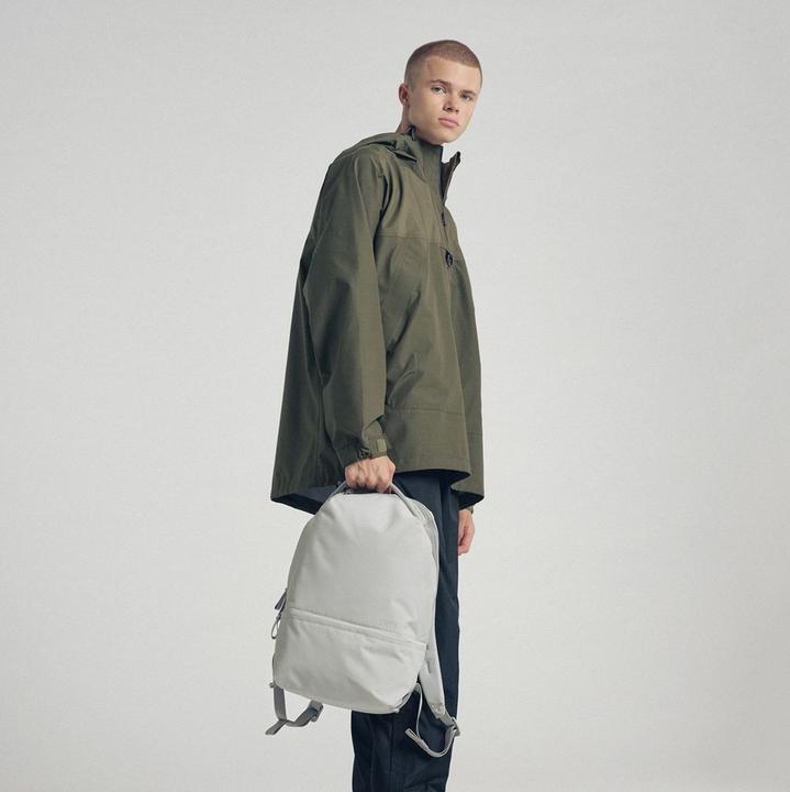 Actual product image Urth Arkose Camera Insert (Ash Grey) (5 l)