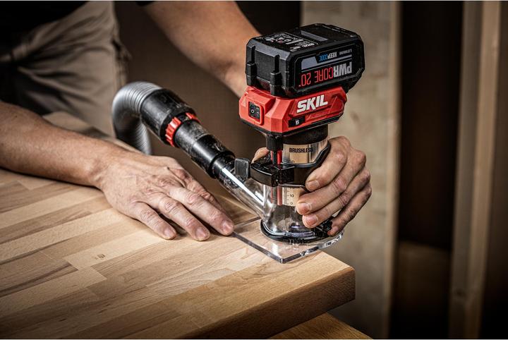 Actual product image Skil VA1E3170CA Accu edge Oberfräse 20V Compact bürstenlos exkl. Akkus und Ladegerät (Edge router, Router)