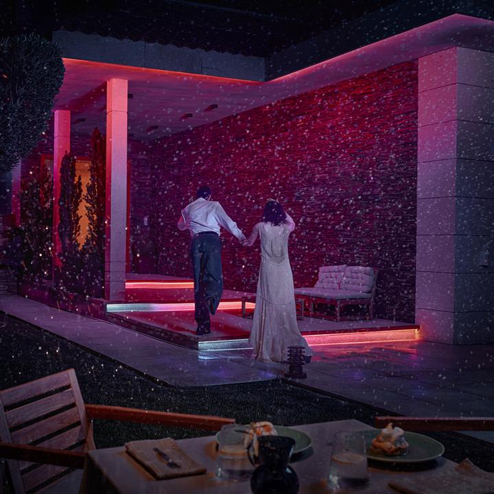 Immagine prodotto Philips Hue Flux Gradient Outdoor Lightstrip (RGBW, 500 cm, Esterno)